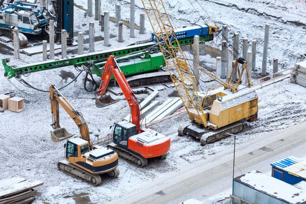 do-construction-workers-work-in-the-snow-builderspace